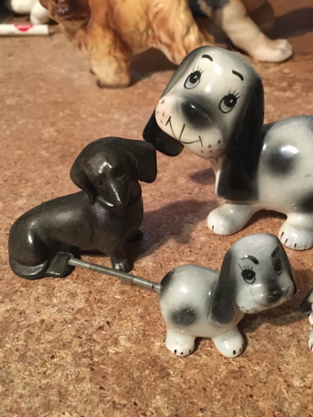 BIG LOT OF 30+ PUPPY DOG FIGURES PLUSH ENESCO POUND PUPPIES MCGRUFF JAPAN - Picture 10 of 16